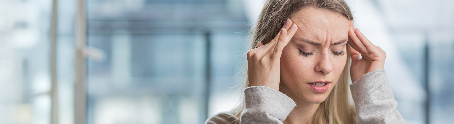 ¿Te despiertas y ya tienes vivo el dolor de cabeza? ¡Esto puede mejorar!