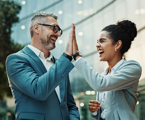Hombres y mujeres con igualdad de oportunidades en Coomeva