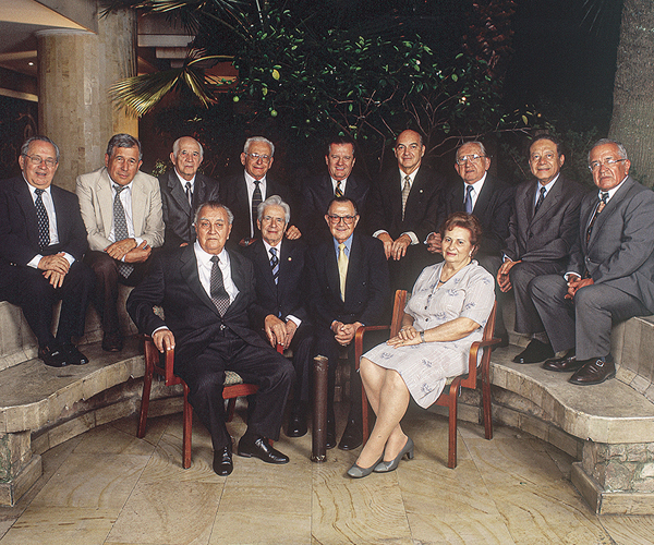 GRACIAS VISIONARIOS GRACIAS VISIONARIOS