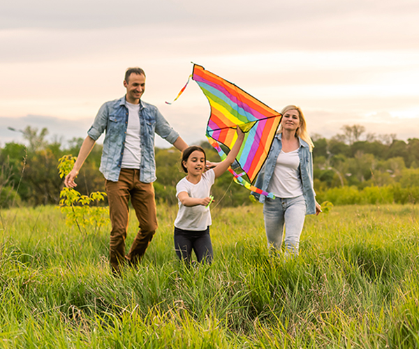 Agosto: Cuando el cielo se pinta con coloridas cometas Agosto: Cuando el cielo se pinta con coloridas cometas