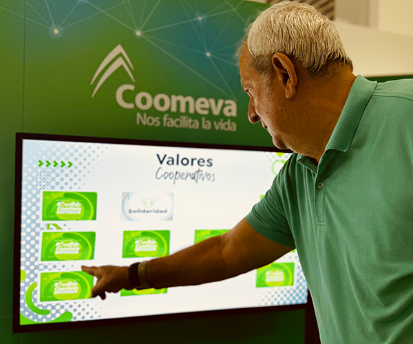 Juntos sí tiene sentido: Reforzamos la identidad cooperativa desde nuestras oficinas Juntos sí tiene sentido: Reforzamos la identidad cooperativa desde nuestras oficinas